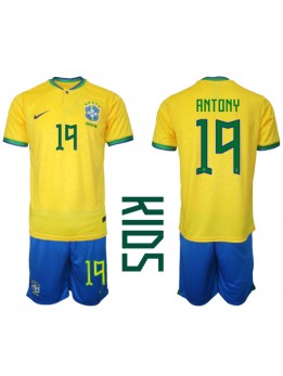 Otroški Nogometna dresi replika Brazilija Antony #19 Domači SP 2022 Kratek rokav (+ hlače)